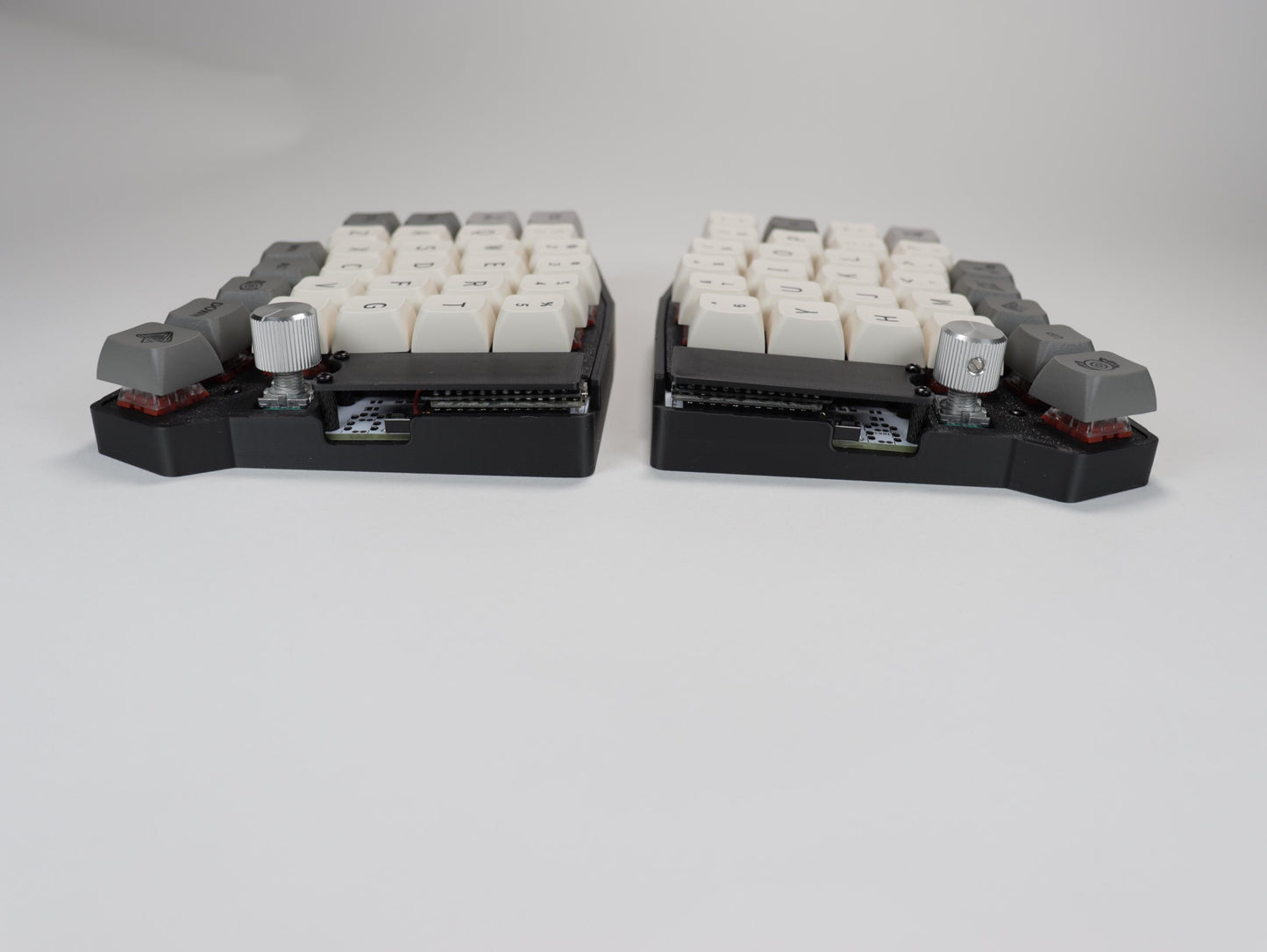 Sofle MX Wireless Split Mechanical Keyboard