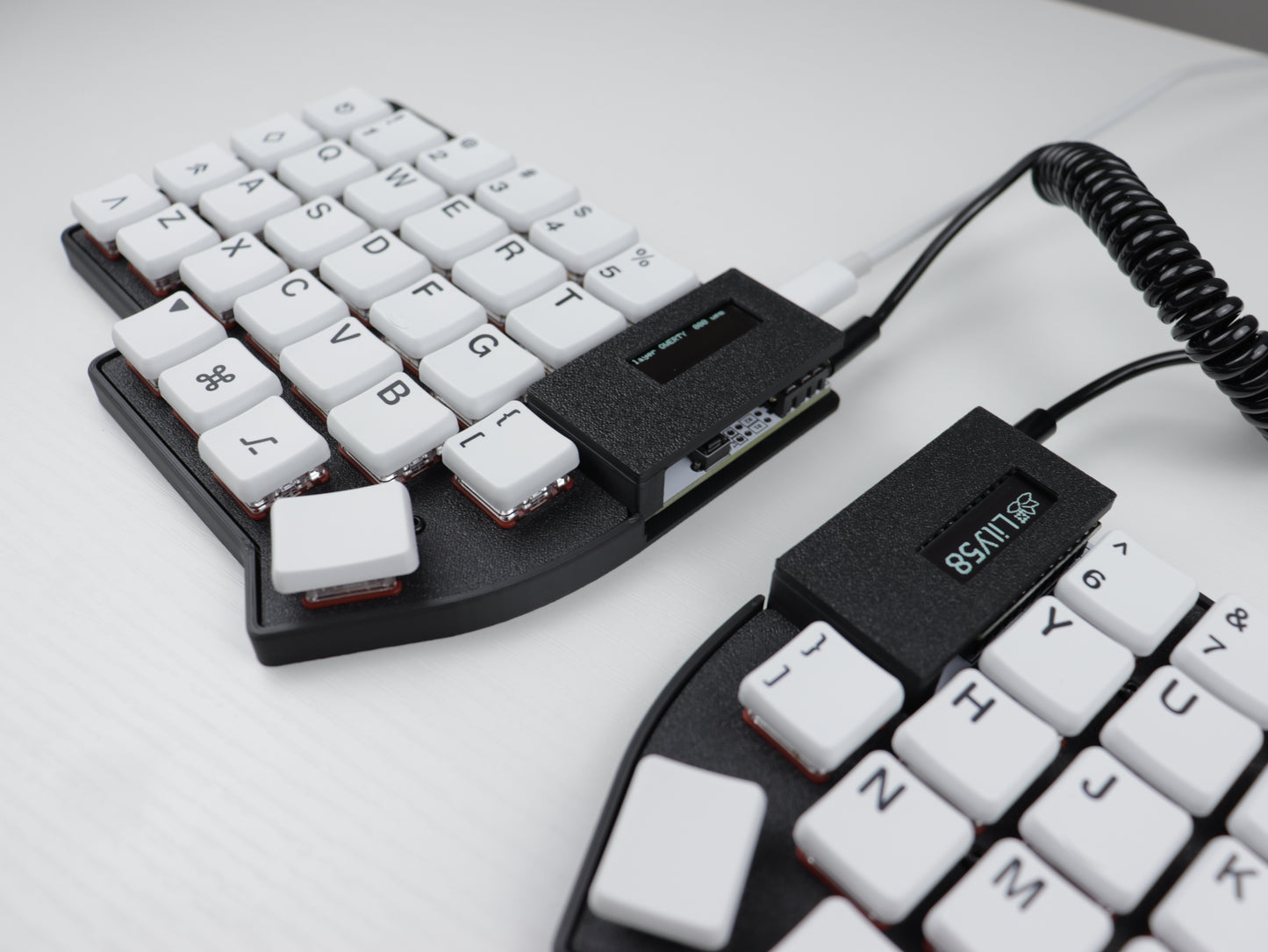Lily58 wired split keyboard "ModernLily"