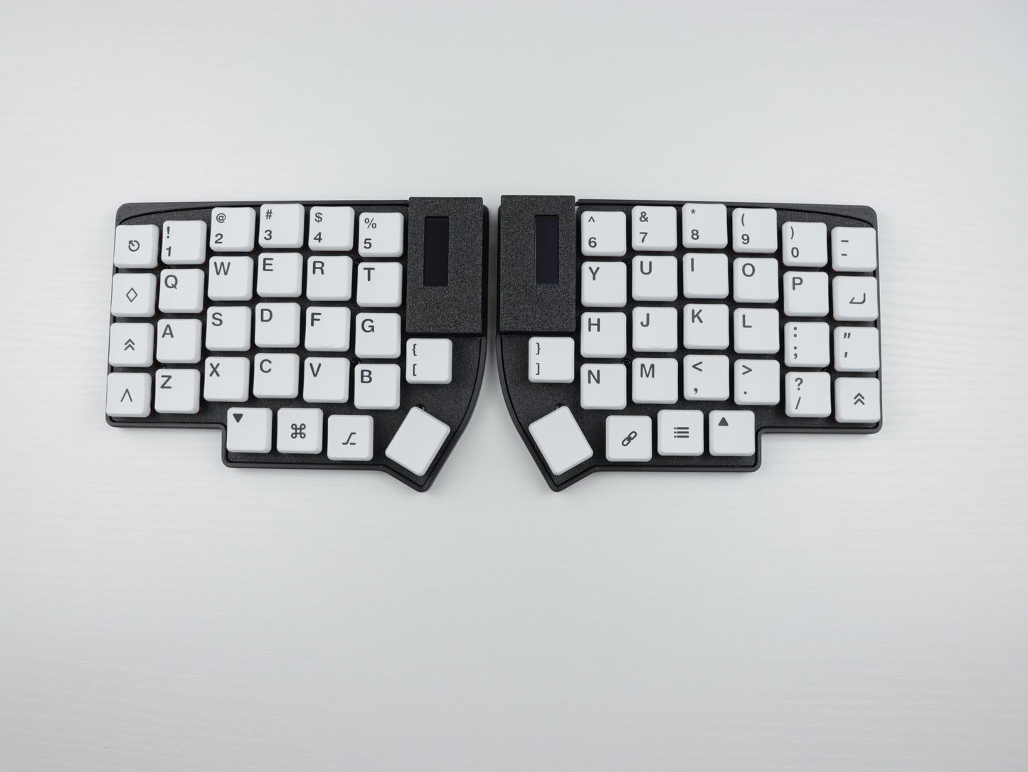 Lily58 wired split keyboard "ModernLily"