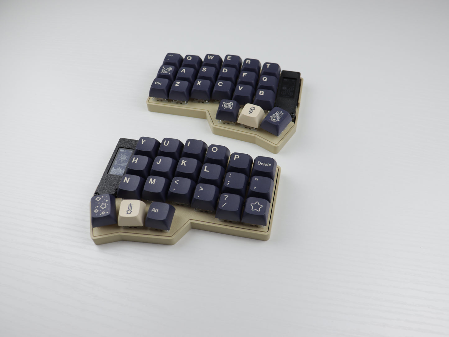 Corne MX Wireless Split Keyboard "The Sandman""