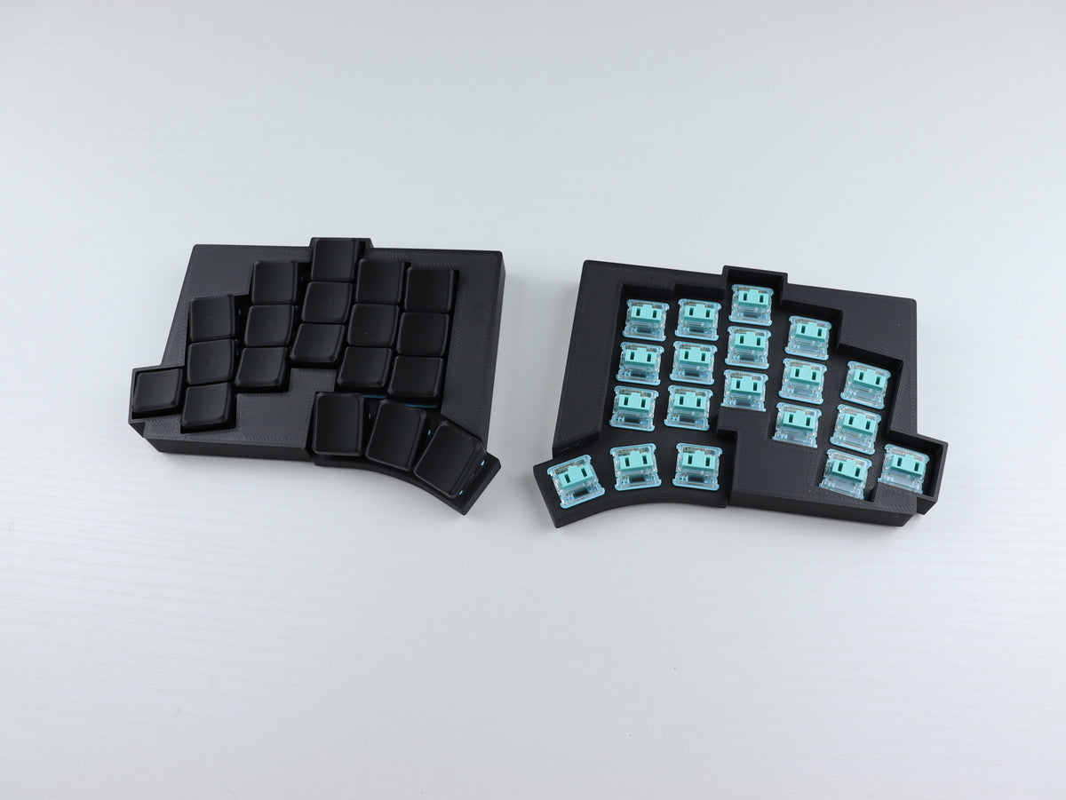 Totem wired split keyboard "Night"