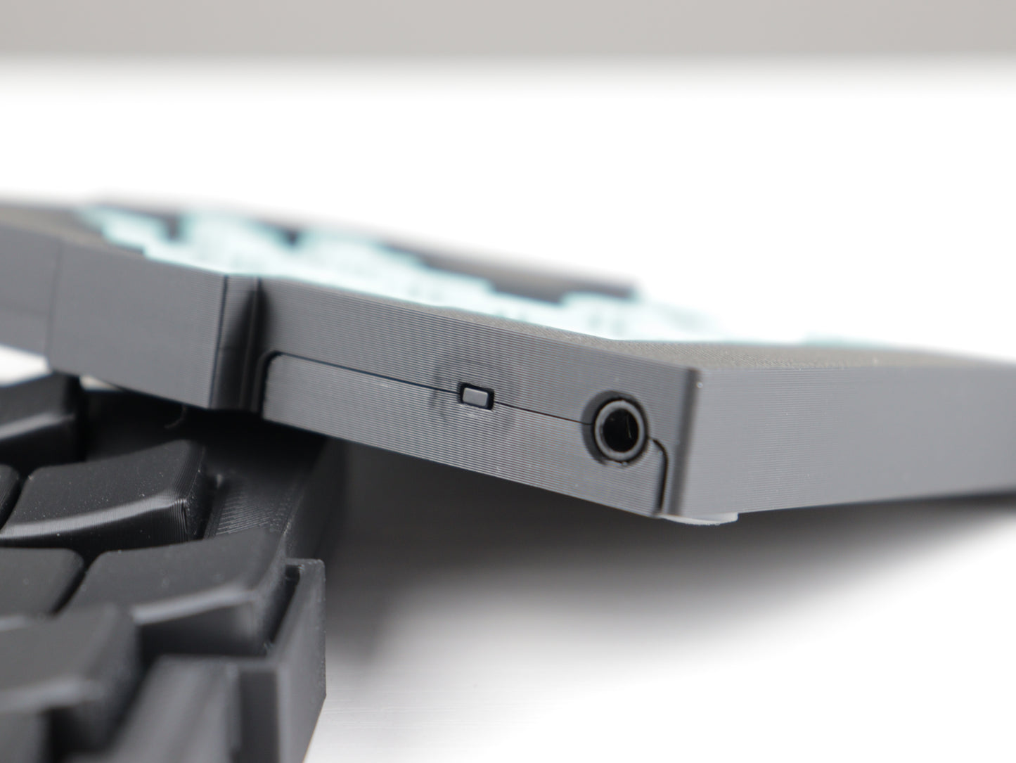 Totem wired split keyboard "Night"