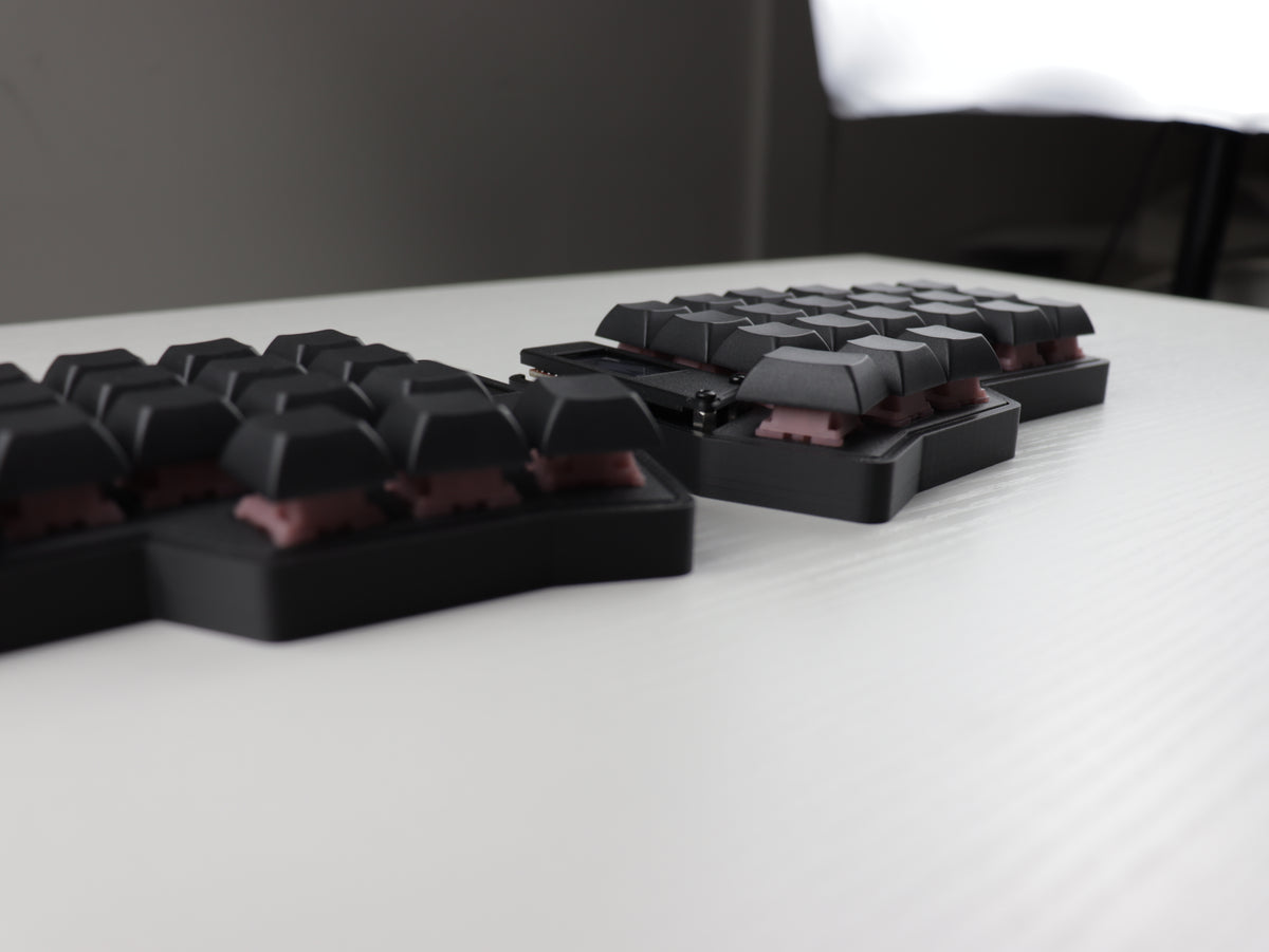 Corne Split Mechanical Keyboard "Midnight" – Wireless Bluetooth or Wired, Hotswap, Ergonomic