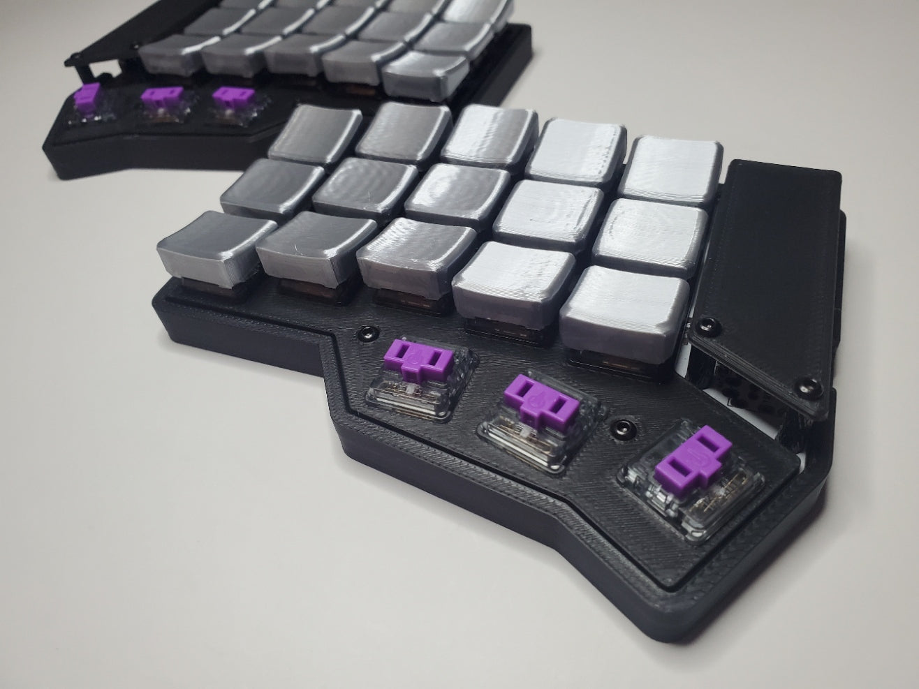 Corne  Choc Wireless Split Keyboard "MiniBullet"