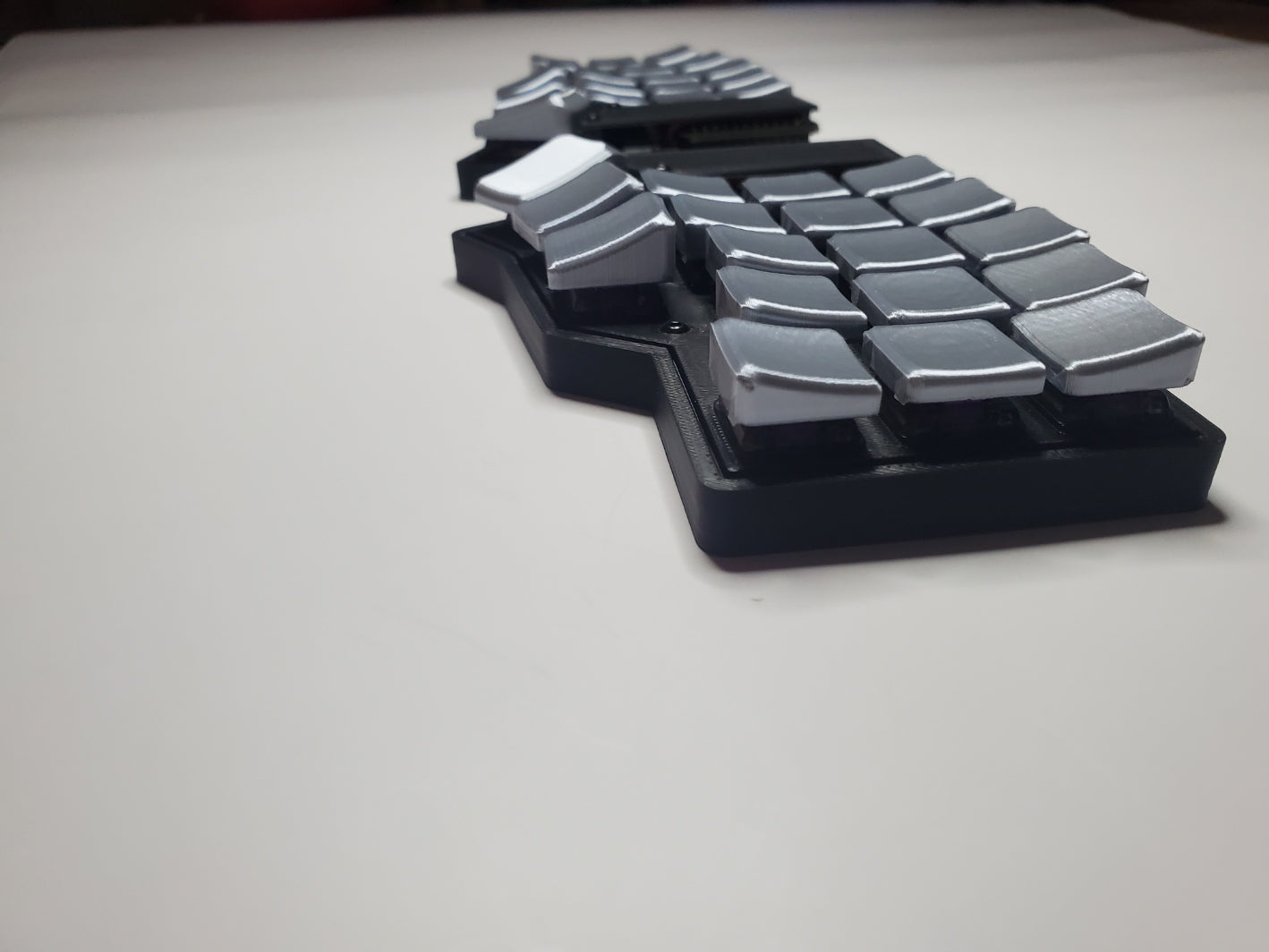 Corne  Choc Wireless Split Keyboard "MiniBullet"