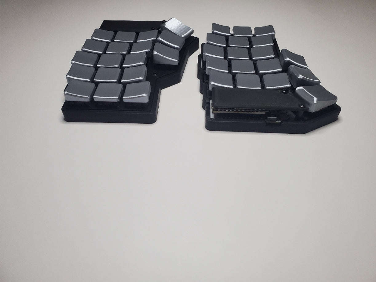 Corne  Choc Wireless Split Keyboard "MiniBullet"