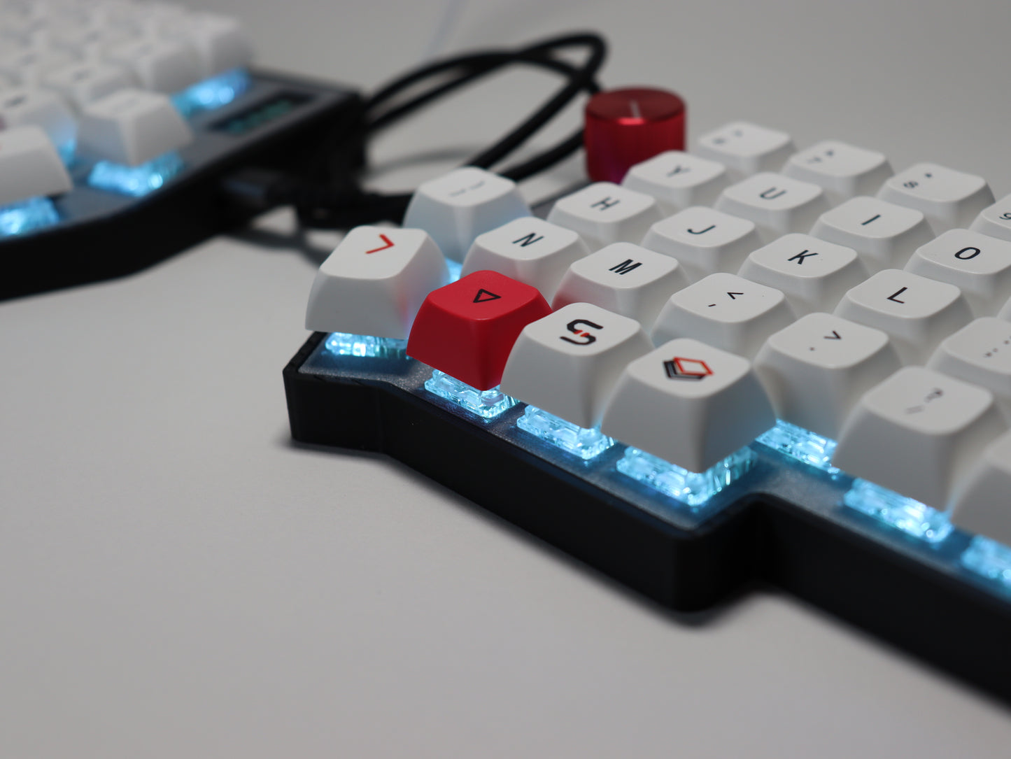 Lotus58 USB C Split Mechanical Keyboard "Shine"