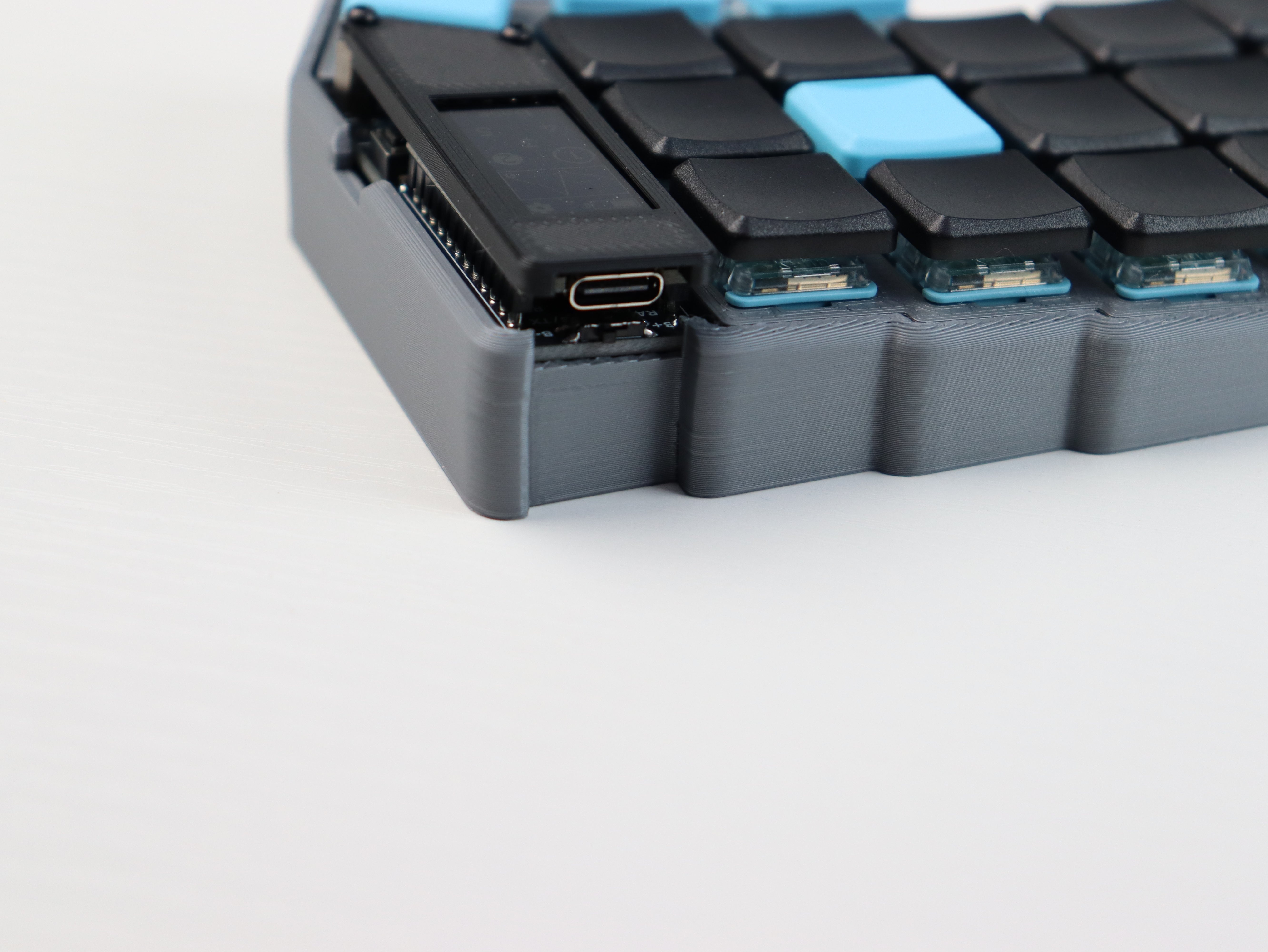 Corne Choc Wireless Split Keyboard | Tented, Low Profile