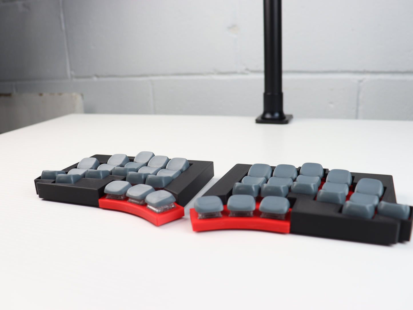 Totem with KLP Lame Resin Keycaps