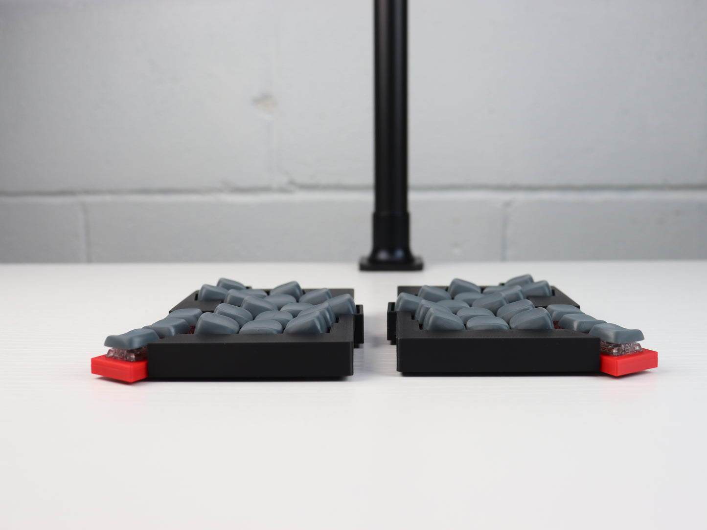 Totem with KLP Lame Resin Keycaps