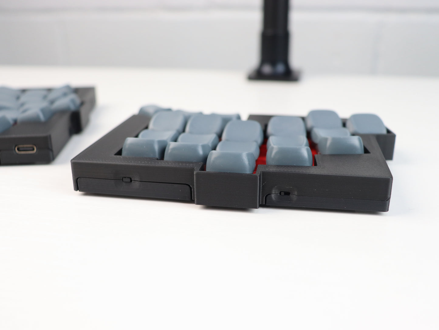 Totem with KLP Lame Resin Keycaps