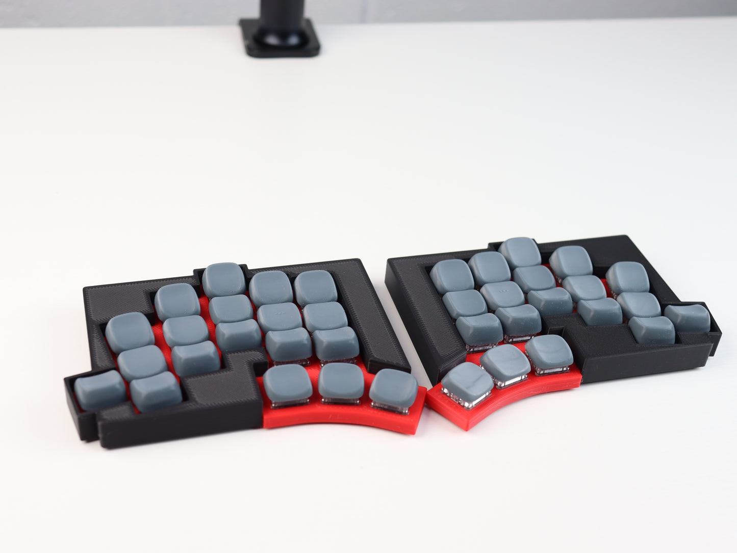 Totem with KLP Lame Resin Keycaps