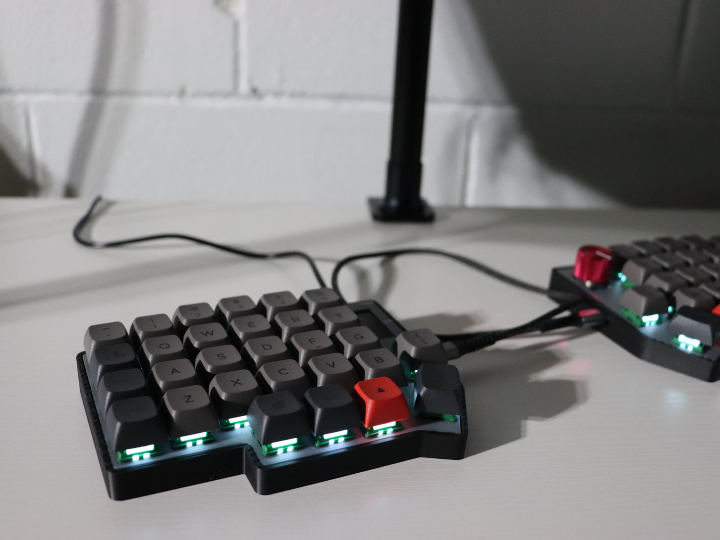 Lotus58 USB C Split Mechanical Keyboard "Shine v2"