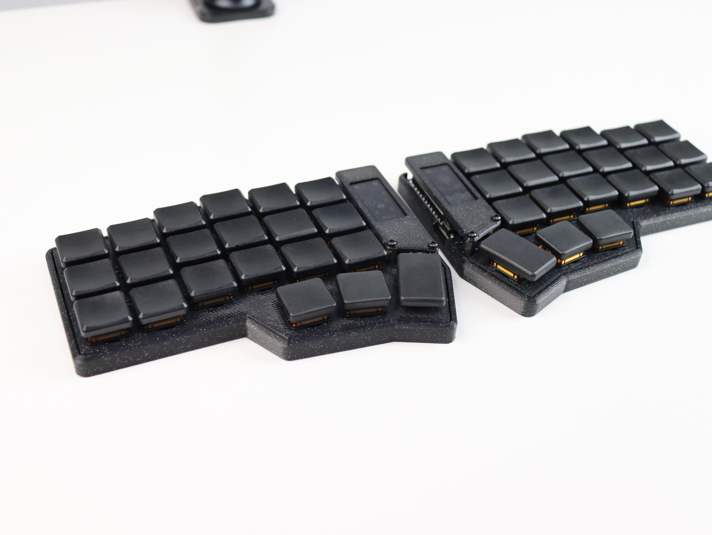 Corne Choc Wireless Split Keyboard – Low Profile Ergonomic Mechanical Keyboard