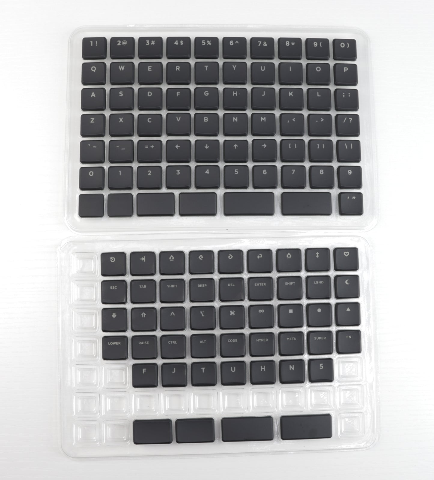 MBK Legend Glow R2 Black - Choc V1 keycaps - Shine through