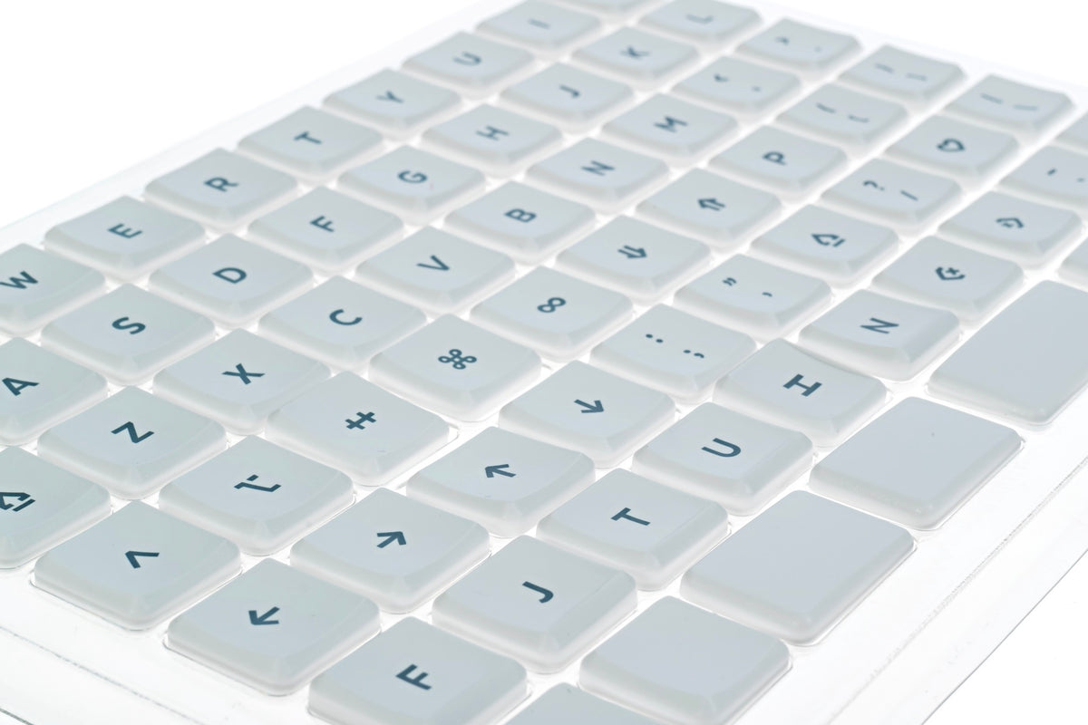 MBK Legend‡ 40s — Gray on White Keycap Set